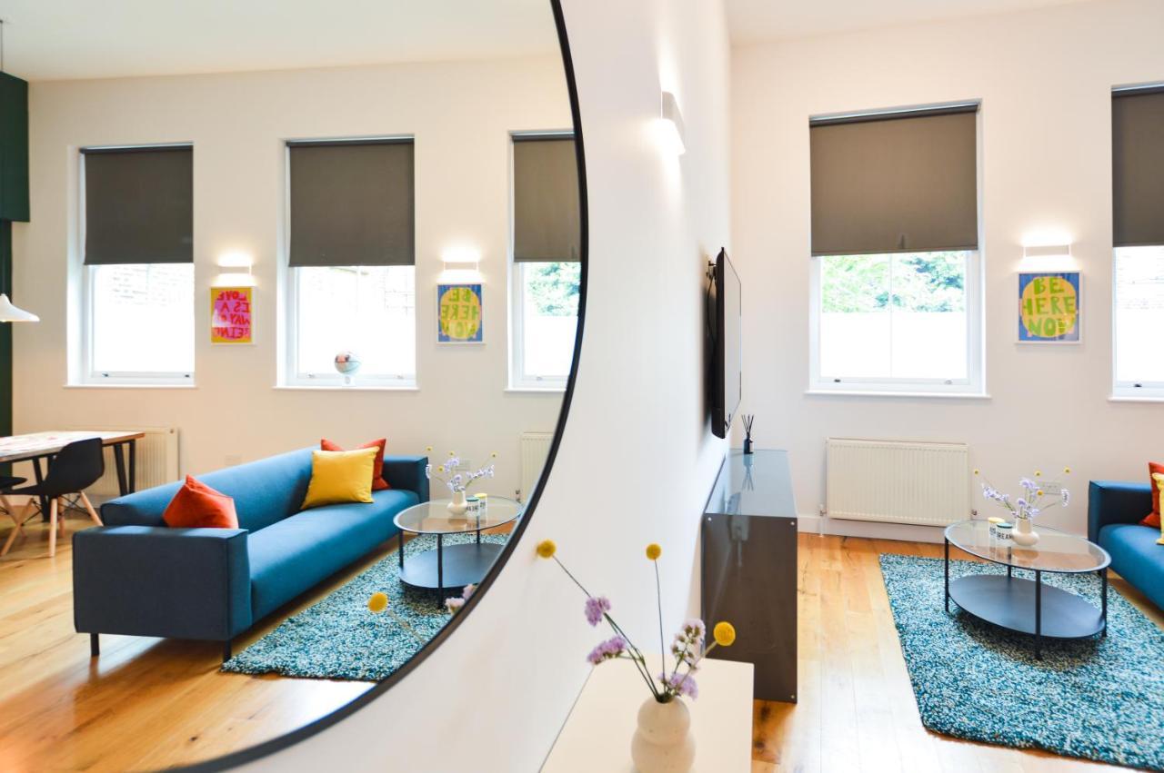 Spacious West Hampstead Apartment With Mezzanine Bedroom By Concept Apartments London Eksteriør billede