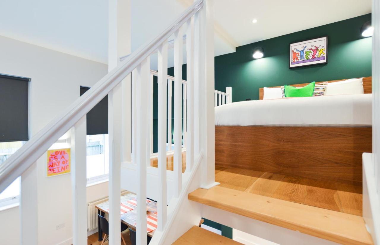 Spacious West Hampstead Apartment With Mezzanine Bedroom By Concept Apartments London Eksteriør billede