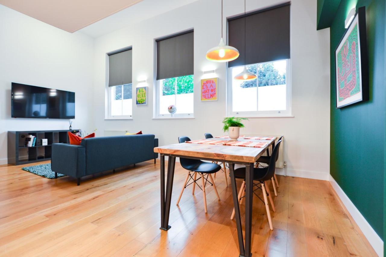Spacious West Hampstead Apartment With Mezzanine Bedroom By Concept Apartments London Eksteriør billede